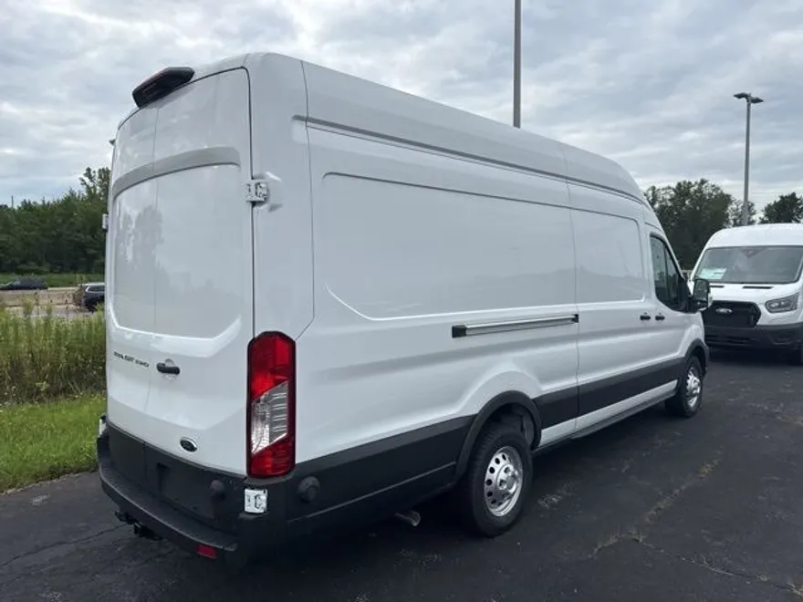 2025 Ford Transit photo 1