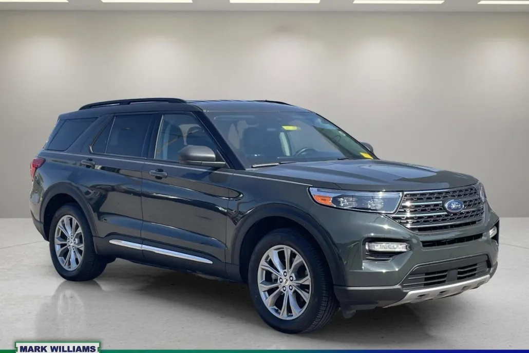2022 Ford Explorer XLT photo 1