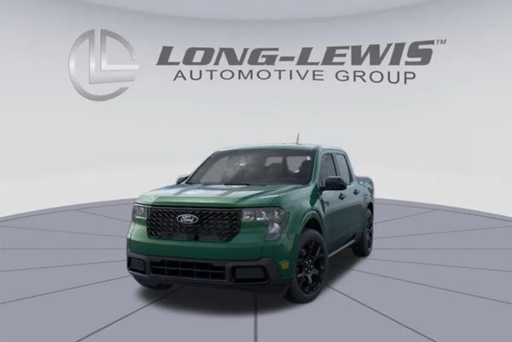2025 Ford Maverick XLT photo 1