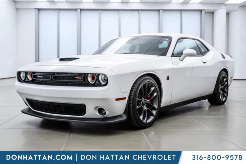 2022 Dodge Challenger R/T Scat Pack photo 1