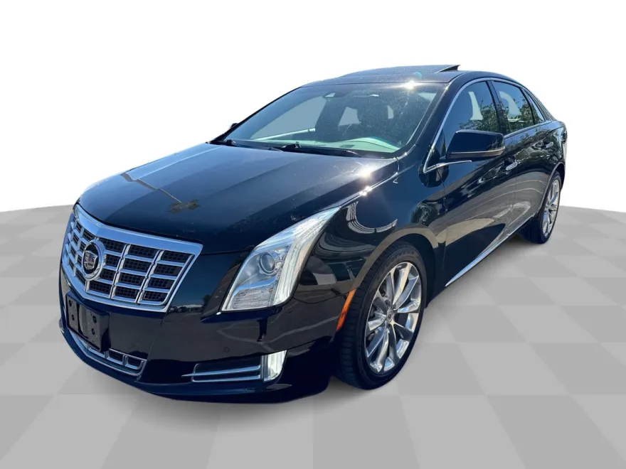 2013 Cadillac XTS Luxury photo 1