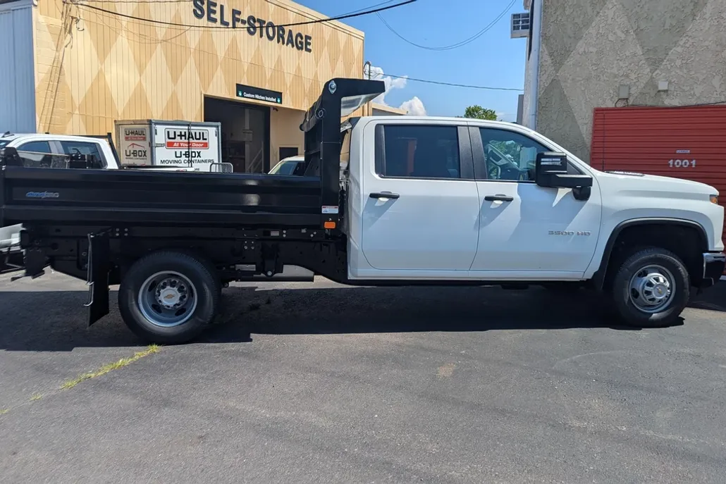 2024 Chevrolet Silverado 3500HD Work Truck photo 1