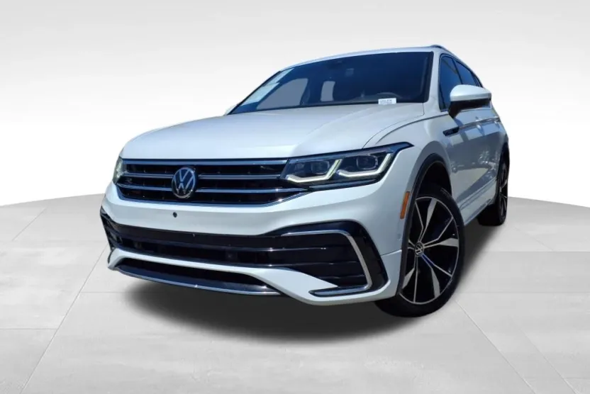 2022 Volkswagen Tiguan SEL Premium R-Line photo 1