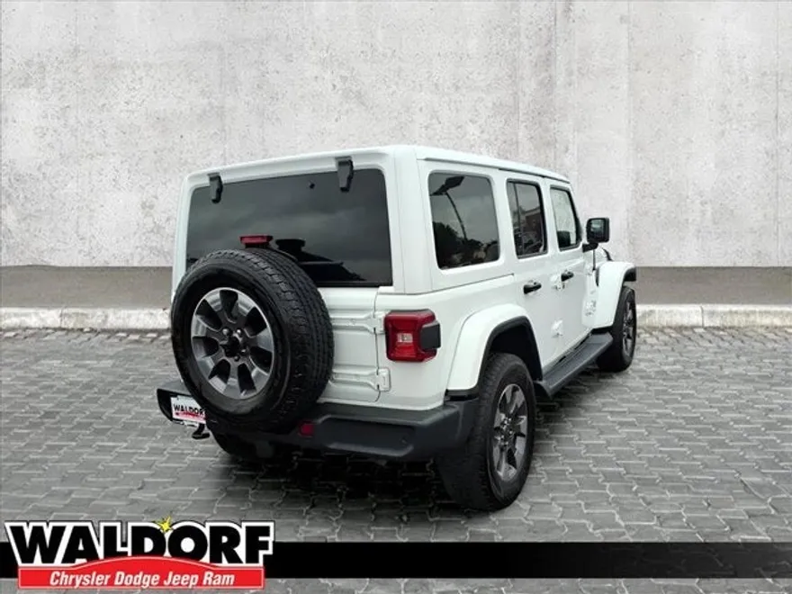 2018 Jeep Wrangler Unlimited Sahara photo 1