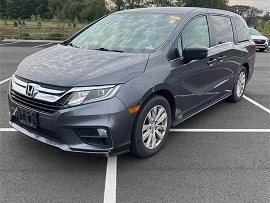 2019 Honda Odyssey LX photo 1