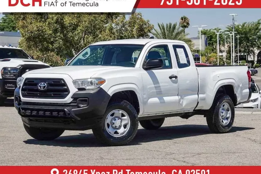2017 Toyota Tacoma SR photo 1
