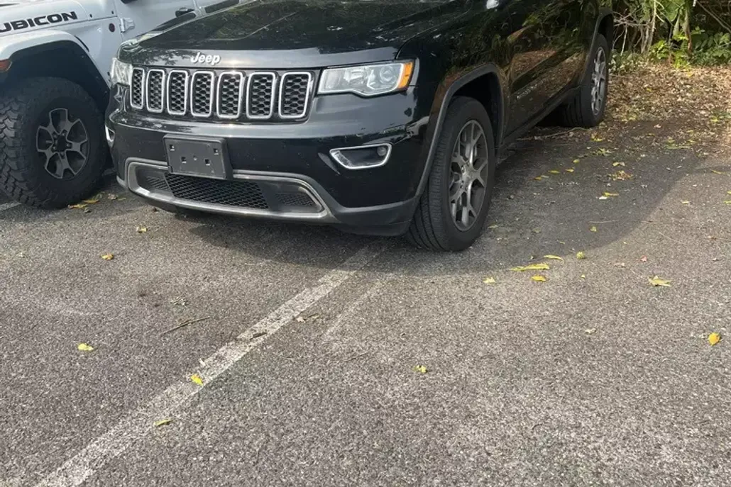 2019 Jeep Grand Cherokee Limited photo 1