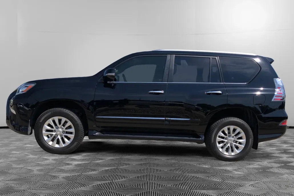 2017 Lexus GX 460 photo 1