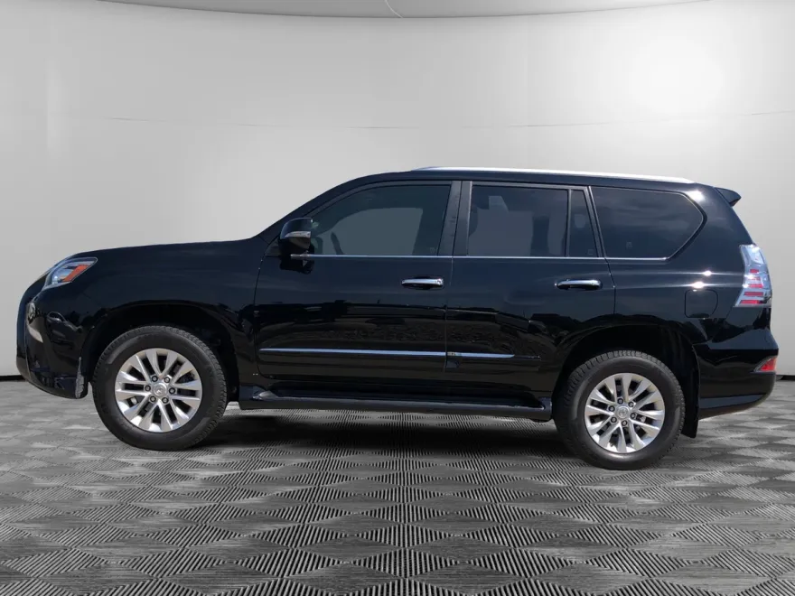 2017 Lexus GX 460 photo 1