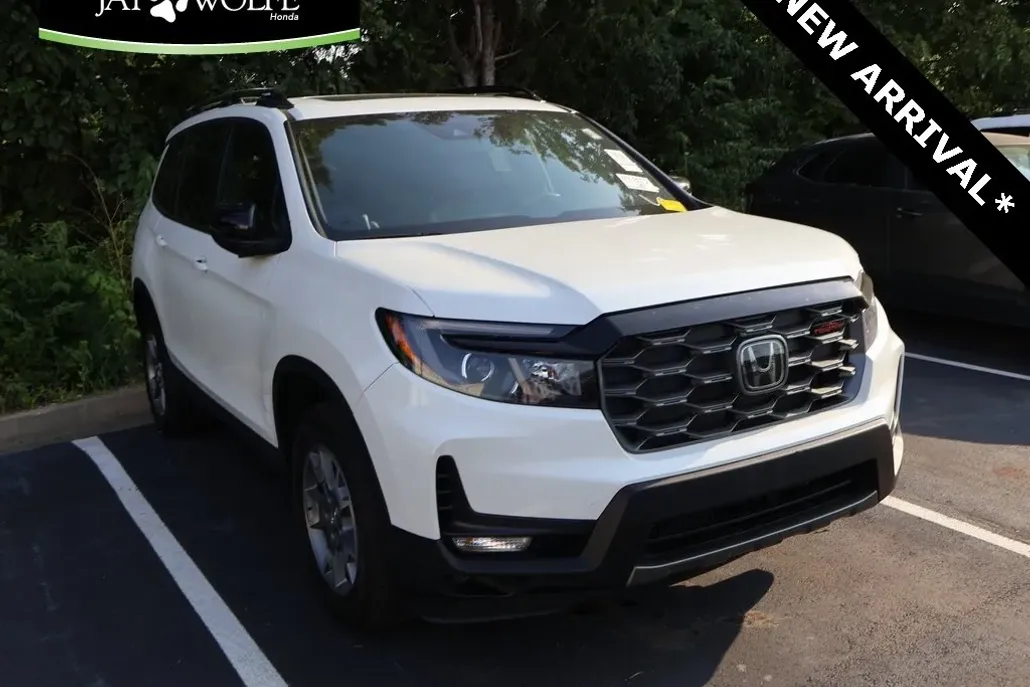 2023 Honda Passport TrailSport photo 1