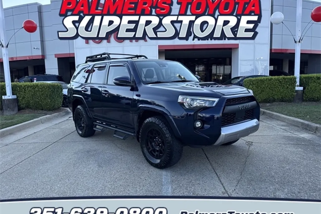 2023 Toyota 4Runner TRD Off-Road Premium photo 1