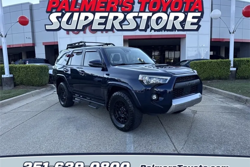 2023 Toyota 4Runner TRD Off-Road Premium photo 1