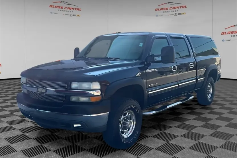 2001 Chevrolet Silverado 2500HD LS photo 1