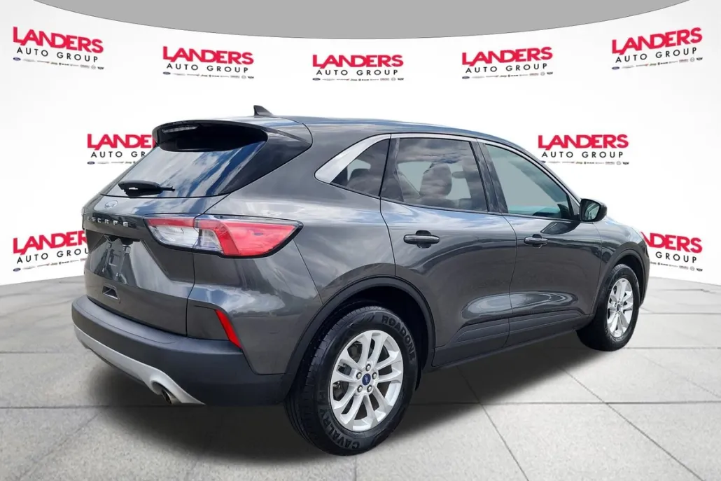 2020 Ford Escape SE photo 1