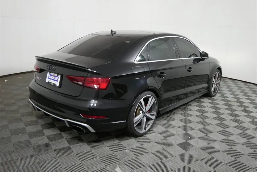 2018 Audi RS 3 Base photo 1