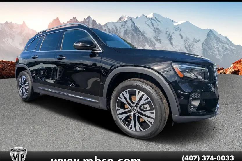 2024 Mercedes Benz GLB 250 4MATIC photo 1