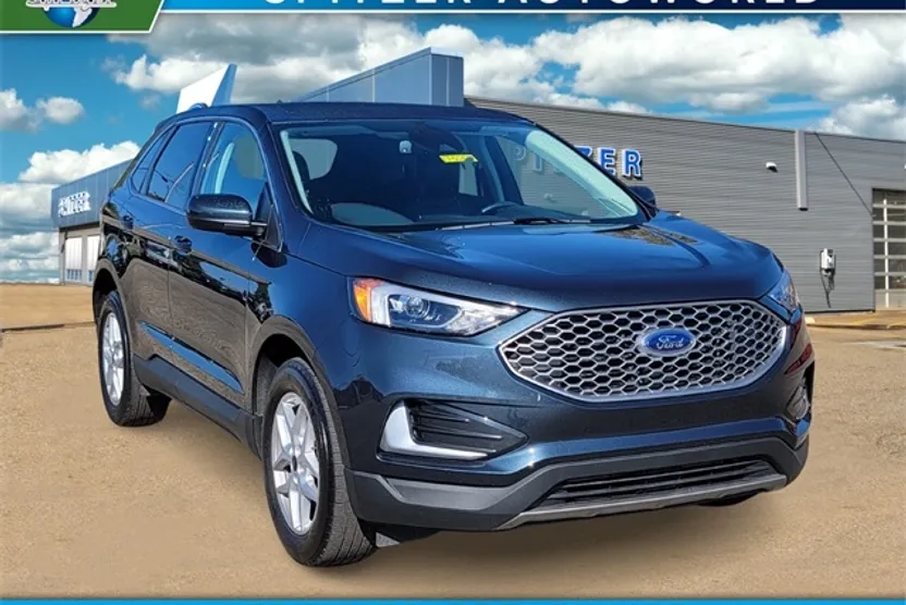 2024 Ford Edge SEL photo 1