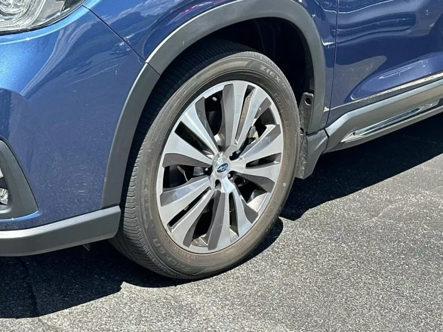 2021 Subaru Ascent Touring photo 1