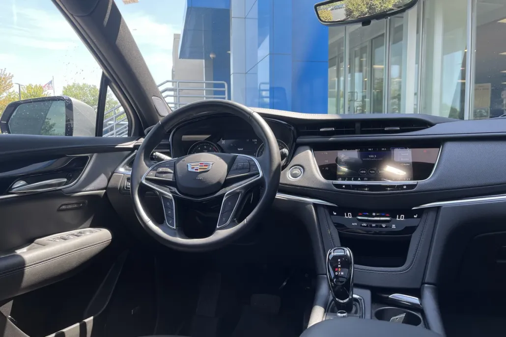 2025 Cadillac XT5 Premium Luxury photo 1