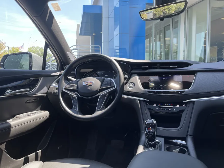 2025 Cadillac XT5 Premium Luxury photo 1