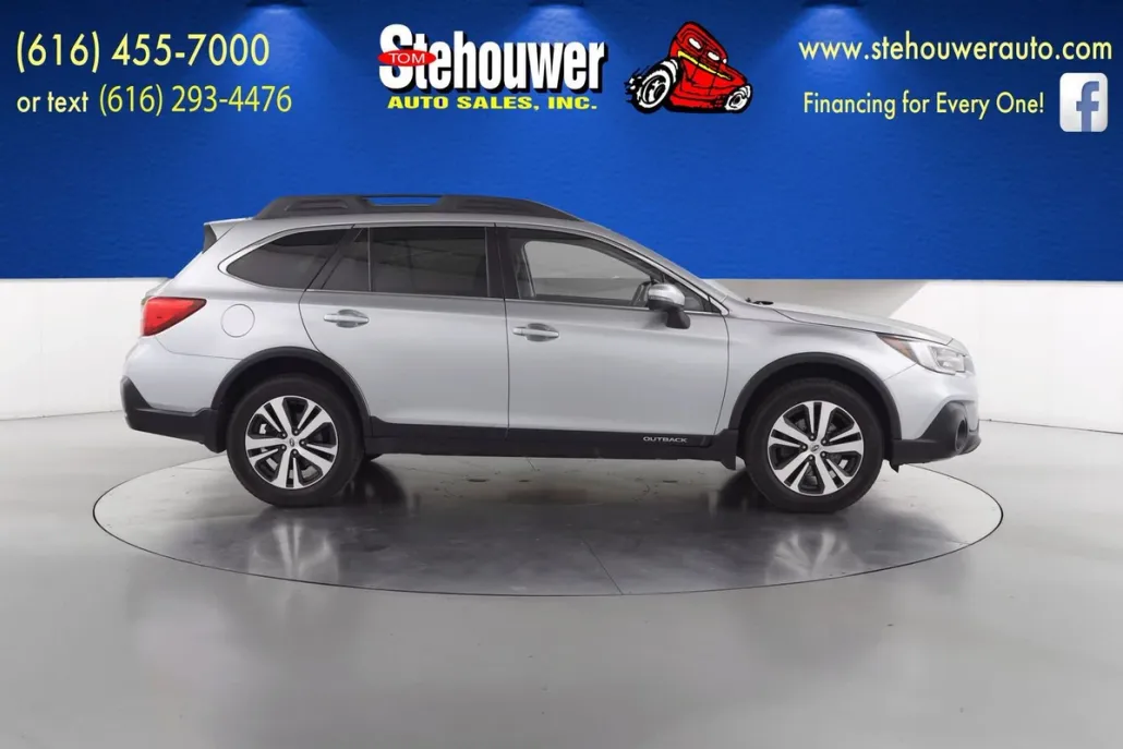 2019 Subaru Outback 2.5i Limited photo 1