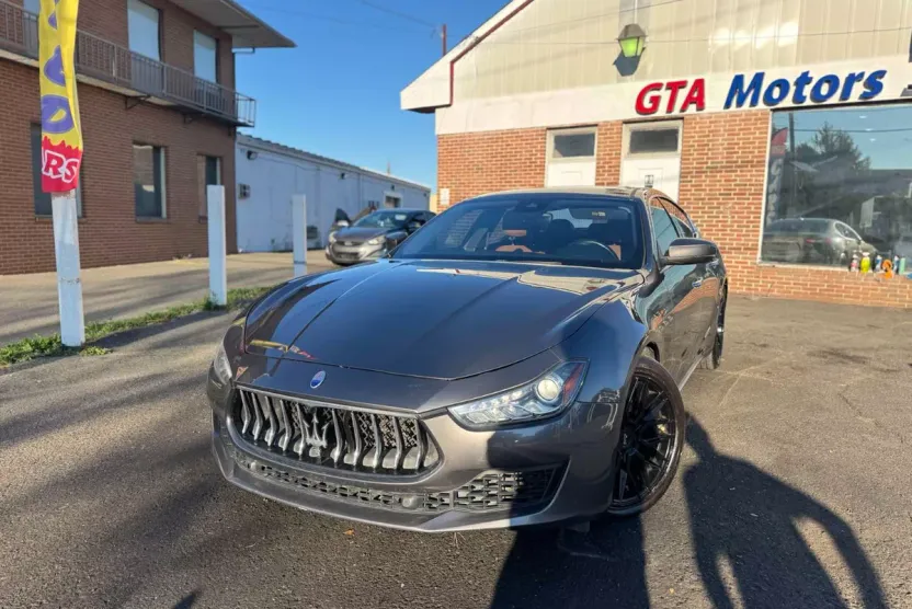 2018 Maserati Ghibli photo 1