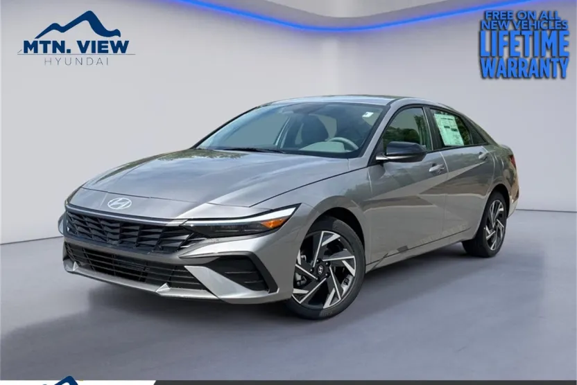 2025 Hyundai Elantra SEL Sport photo 1