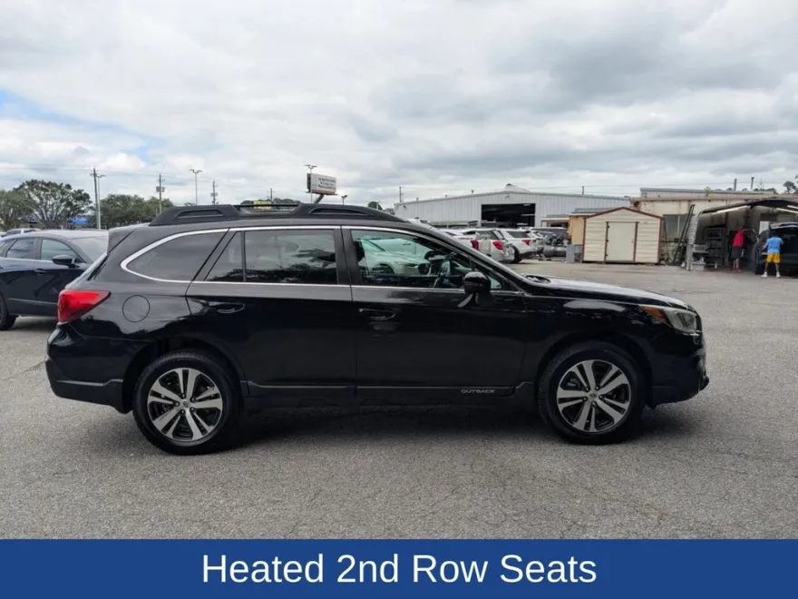 2018 Subaru Outback 2.5i Limited photo 1