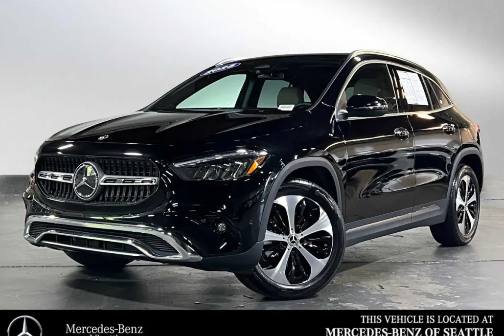 2025 Mercedes Benz GLA 250 4MATIC photo 1