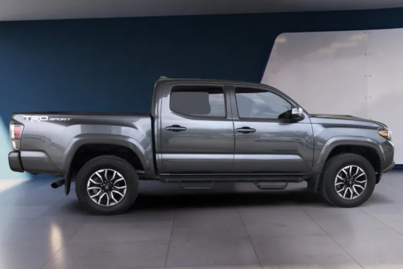 2022 Toyota Tacoma TRD Sport Double Cab V6 photo 1