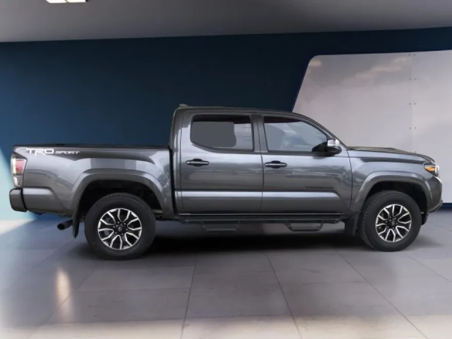 2022 Toyota Tacoma TRD Sport Double Cab V6 photo 1