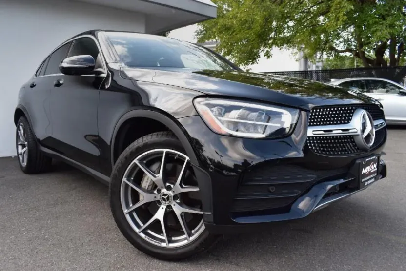 2019 Mercedes Benz E 300 4MATIC Sedan photo 1