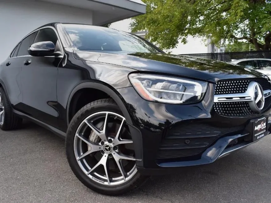 2019 Mercedes Benz E 300 4MATIC Sedan photo 1