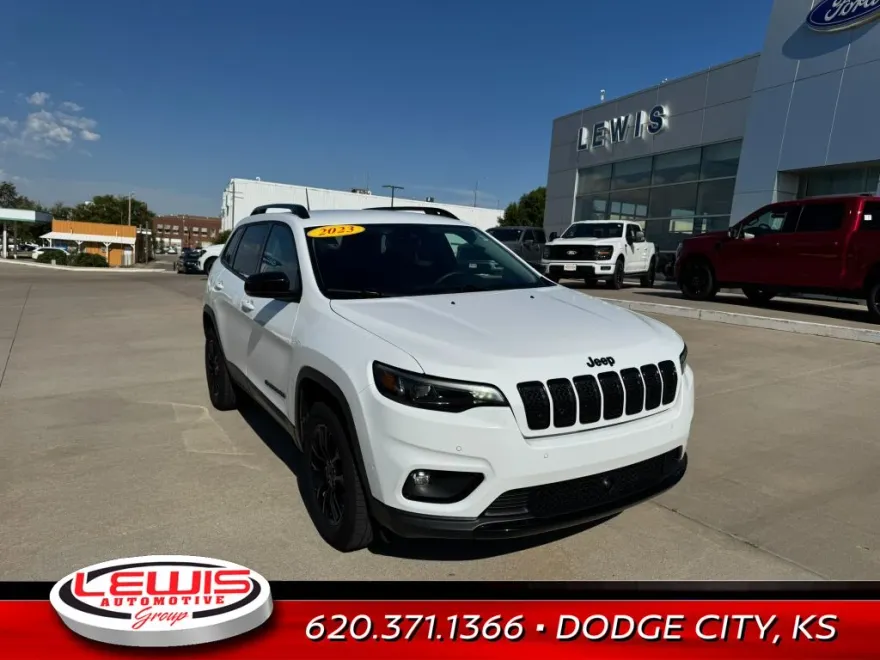 2023 Jeep Cherokee Altitude Lux photo 1