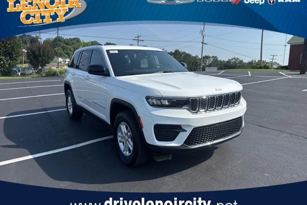 2025 Jeep Grand Cherokee Laredo photo 1