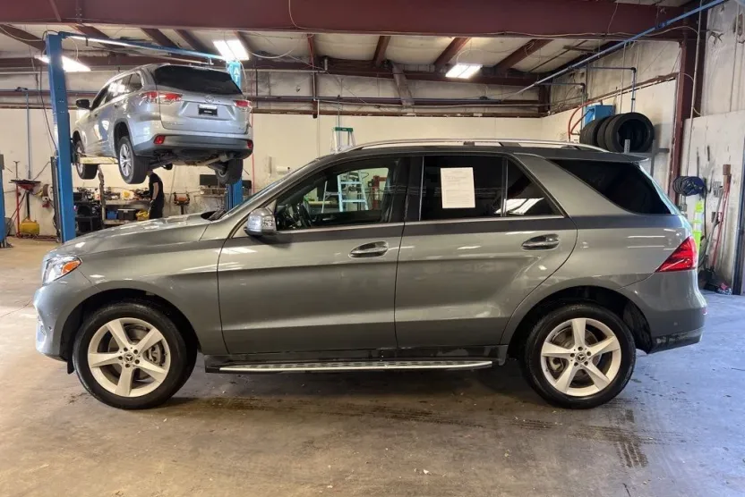 2018 Mercedes Benz GLE 350 photo 1