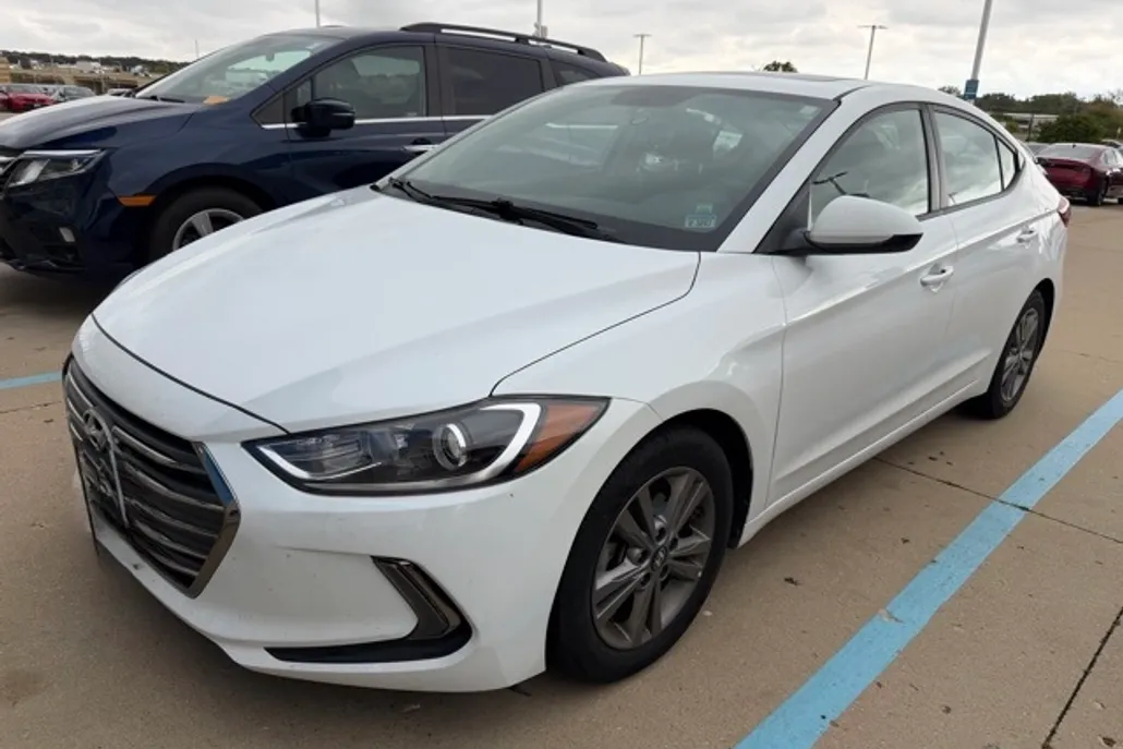 2018 Hyundai Elantra Value Edition photo 1