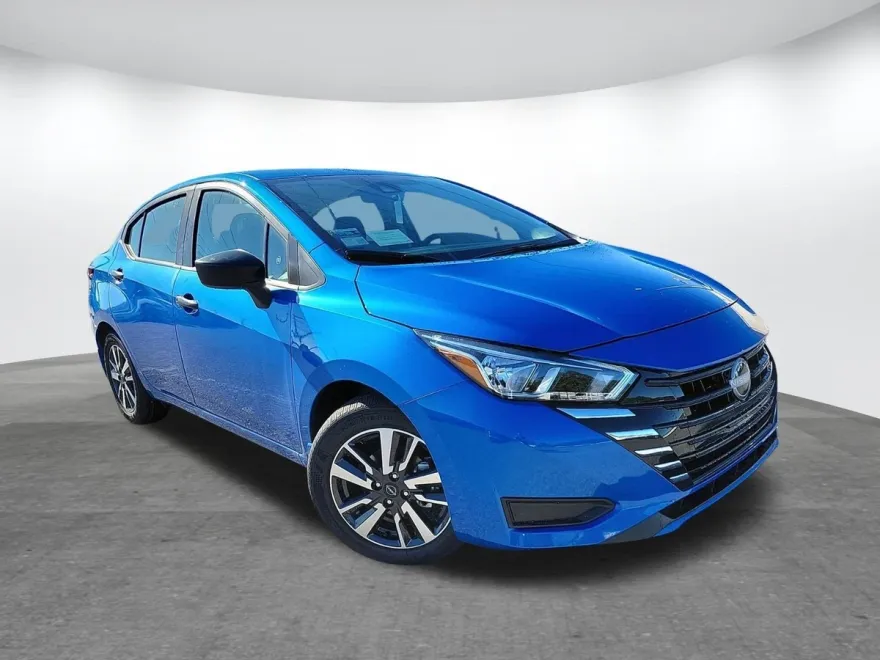 2024 Nissan Versa S photo 1