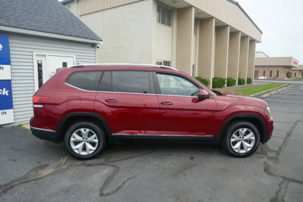 2018 Volkswagen Atlas V6 SEL photo 1