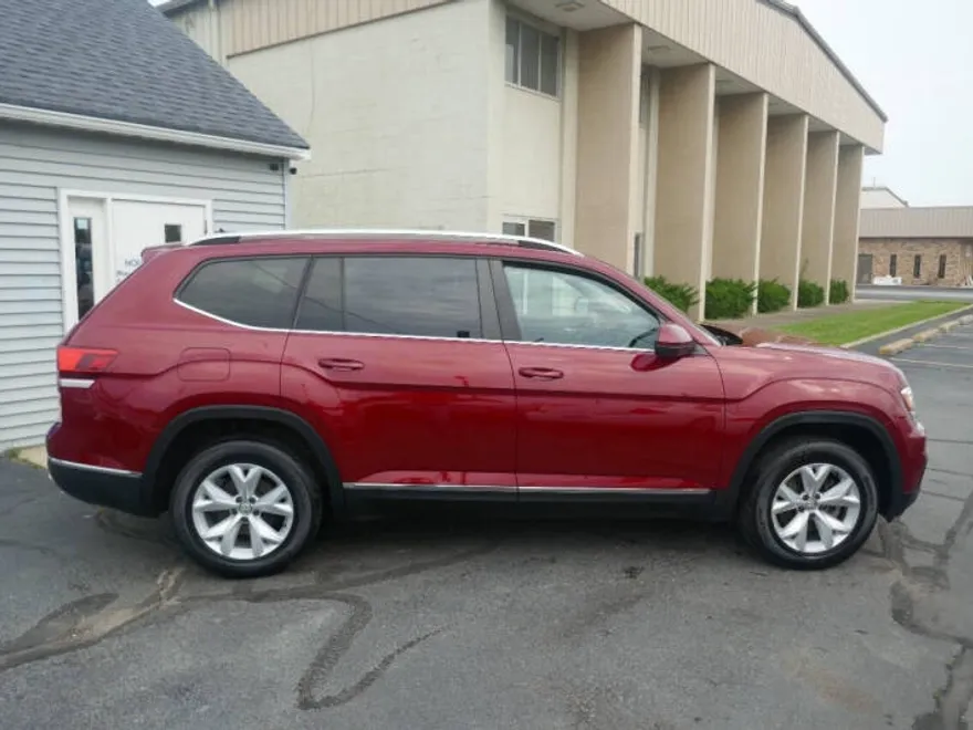 2018 Volkswagen Atlas V6 SEL photo 1