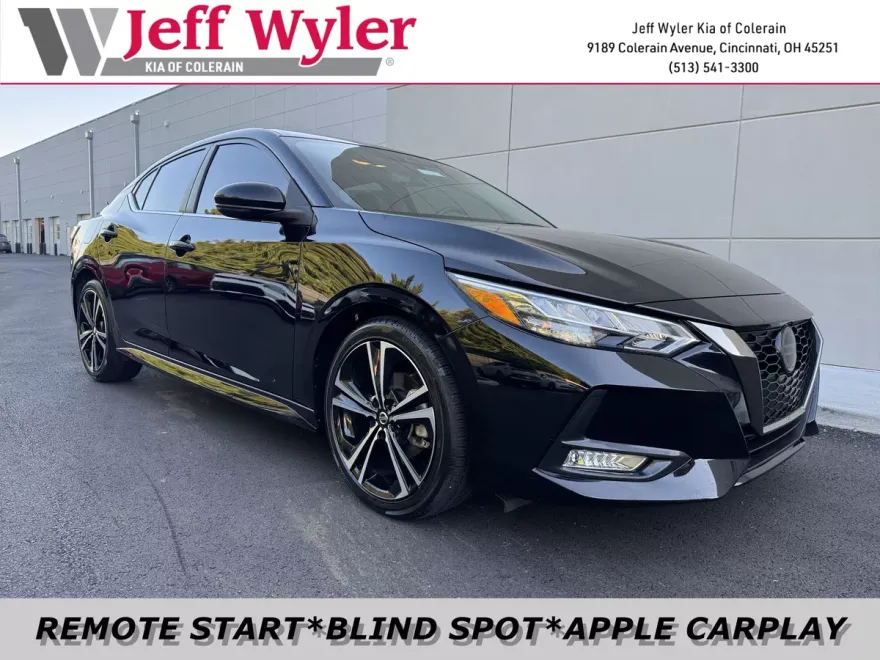 2022 Nissan Sentra SR photo 1