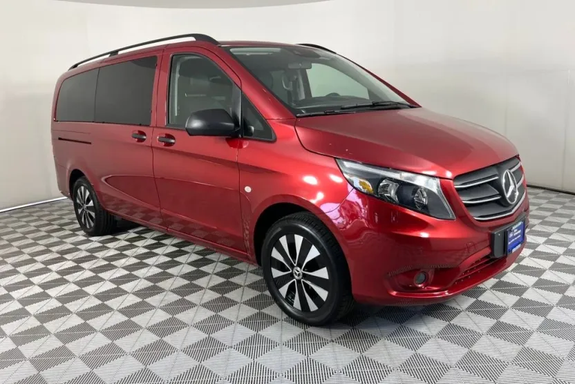 2023 Mercedes Benz Metris Passenger Van photo 1