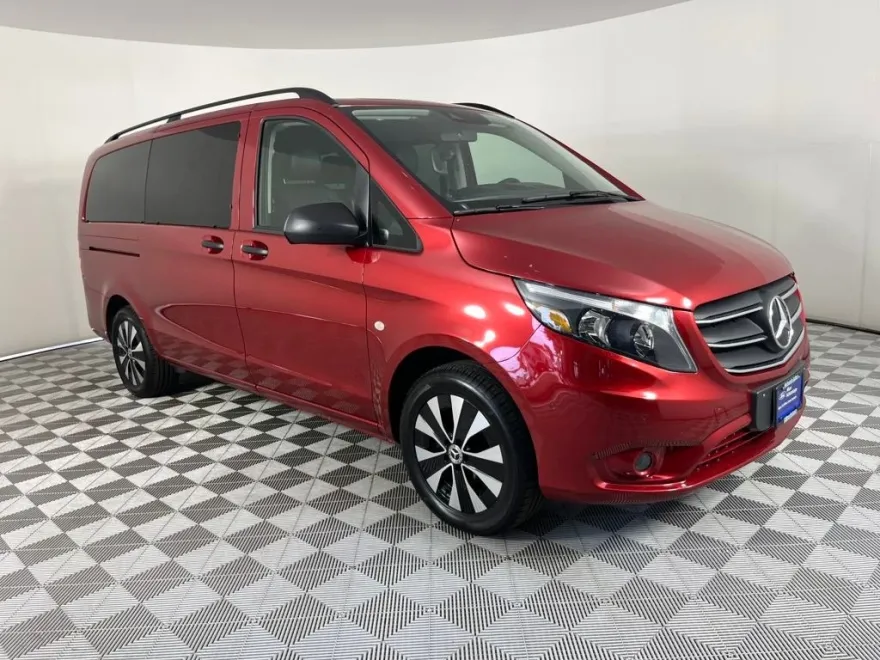 2023 Mercedes Benz Metris Passenger Van photo 1