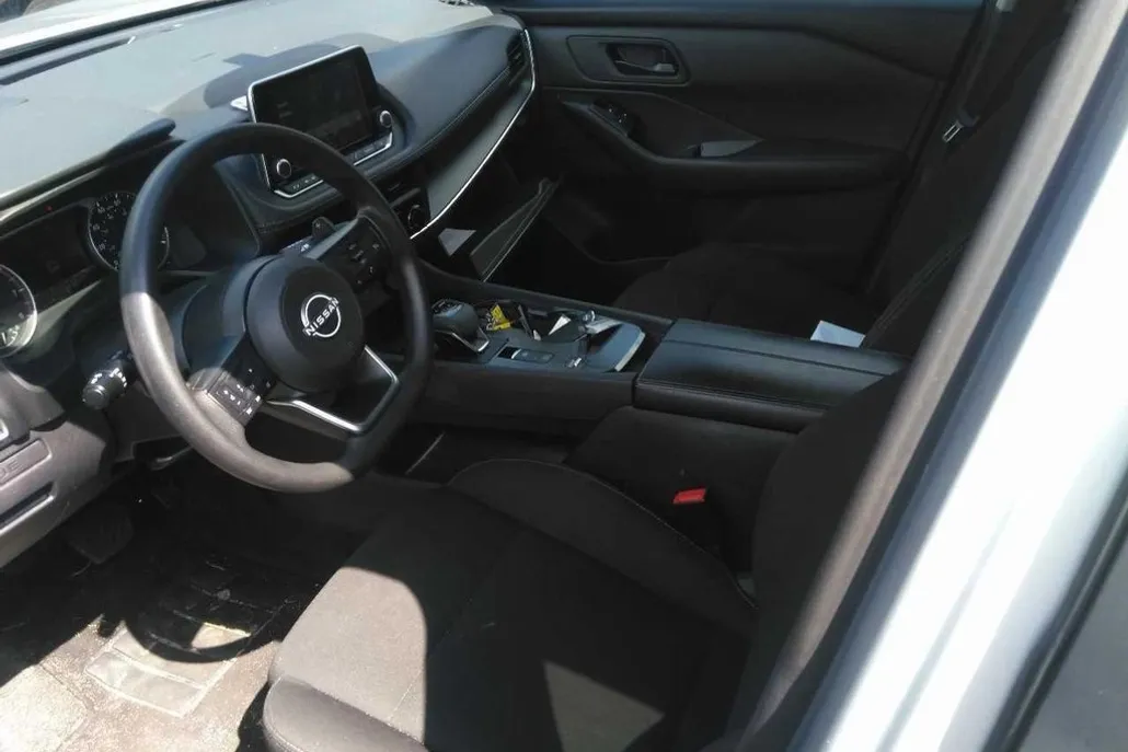 2024 Nissan Rogue S photo 1