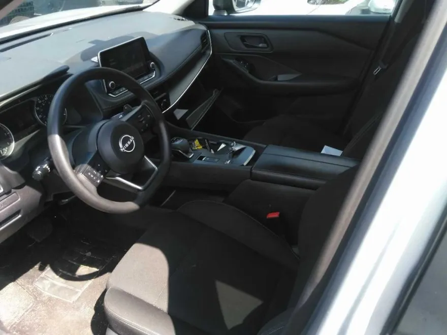 2024 Nissan Rogue S photo 1