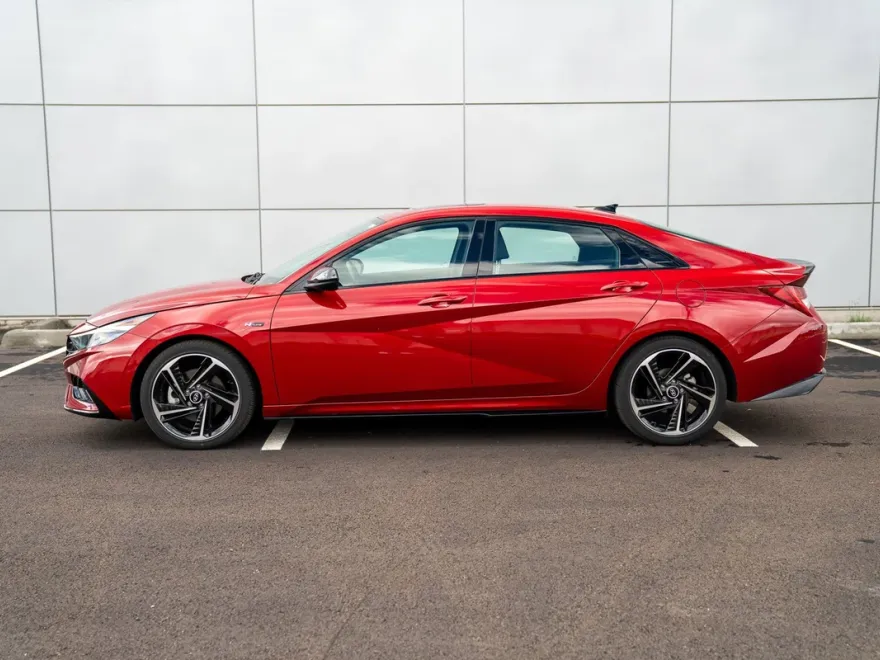2023 Hyundai Elantra N Line photo 1