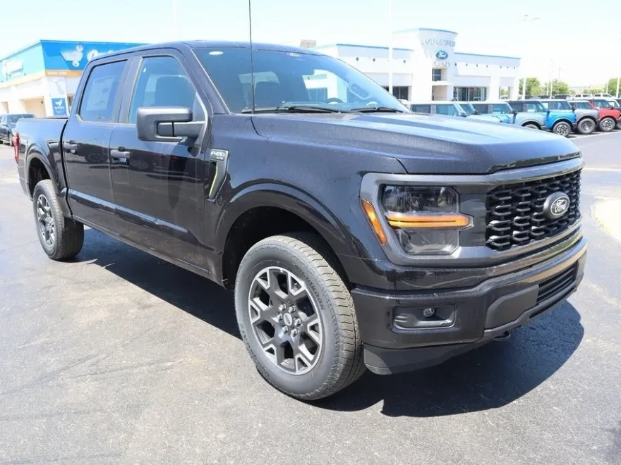 2025 Ford F-150 STX photo 1