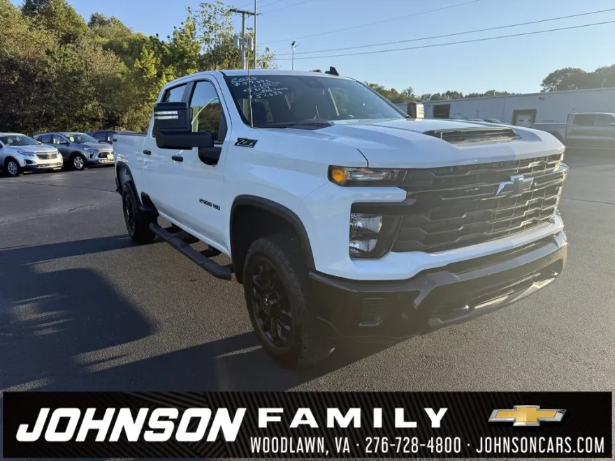 2025 Chevrolet Silverado Custom photo 1