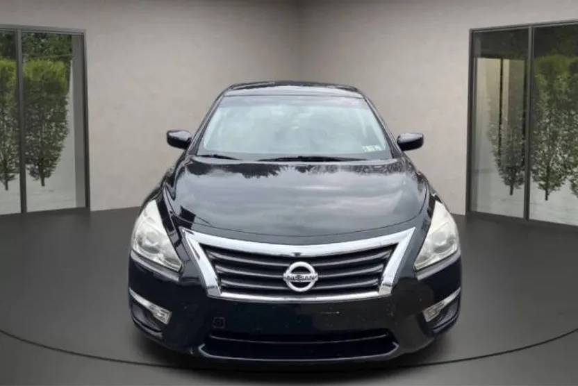 2015 Nissan Altima 2.5 S photo 1