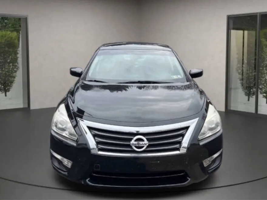 2015 Nissan Altima 2.5 S photo 1